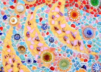 Nhà đẹp hơn với gạch gốm trang trí nhiều màu sắc